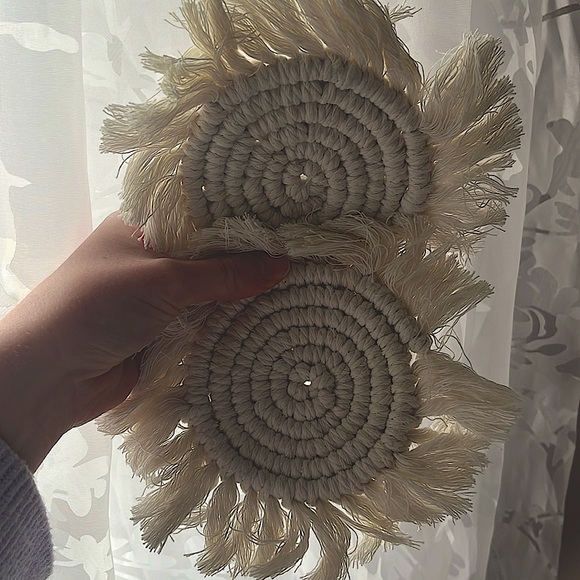 Two woven coasters so cute for your cup of coffee or tea.💛💛 - Picture 2 of 4